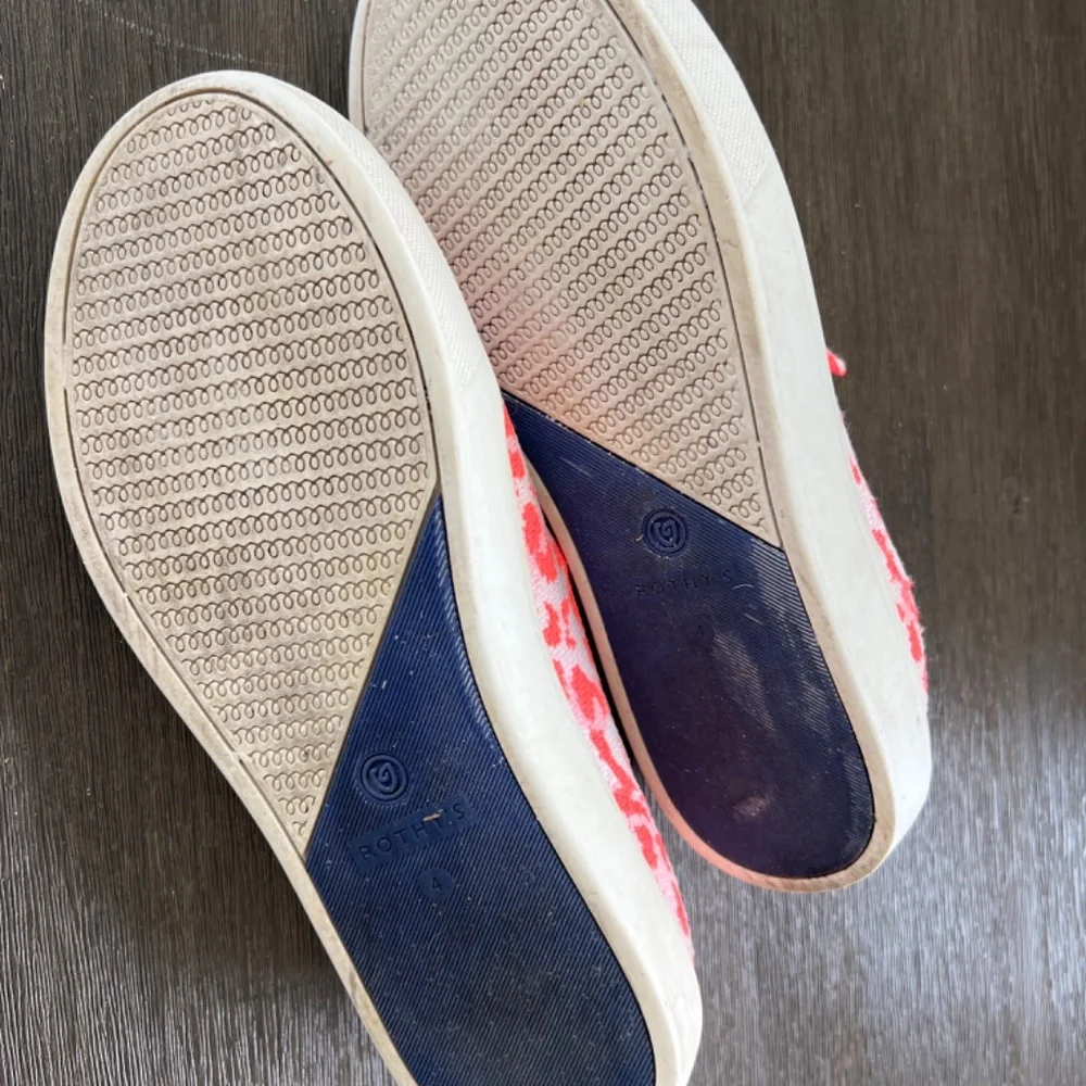 Kid‘A Rothy’s Slip-on Sneakers - Picture 3 of 4